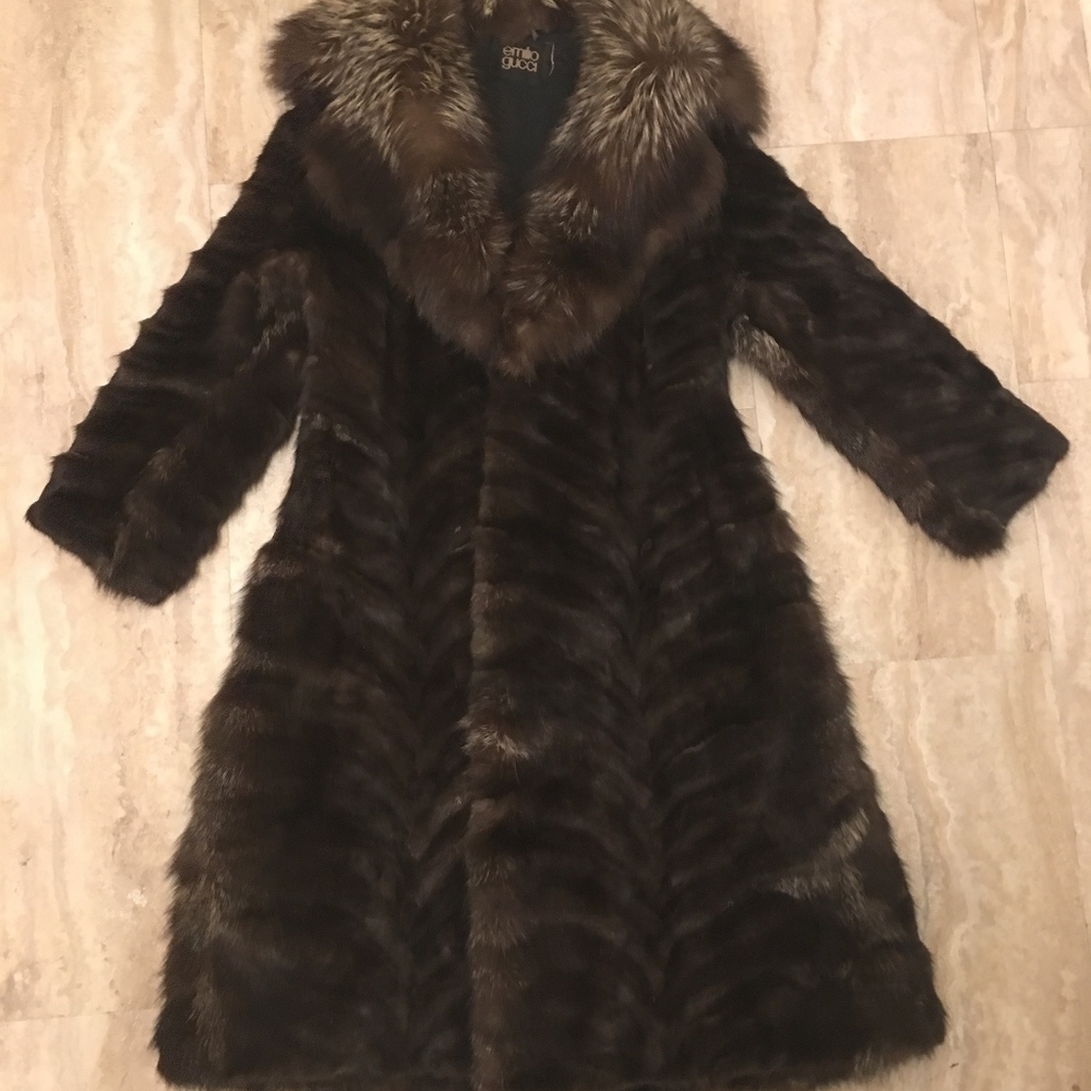 WOMEN'S FUR COAT